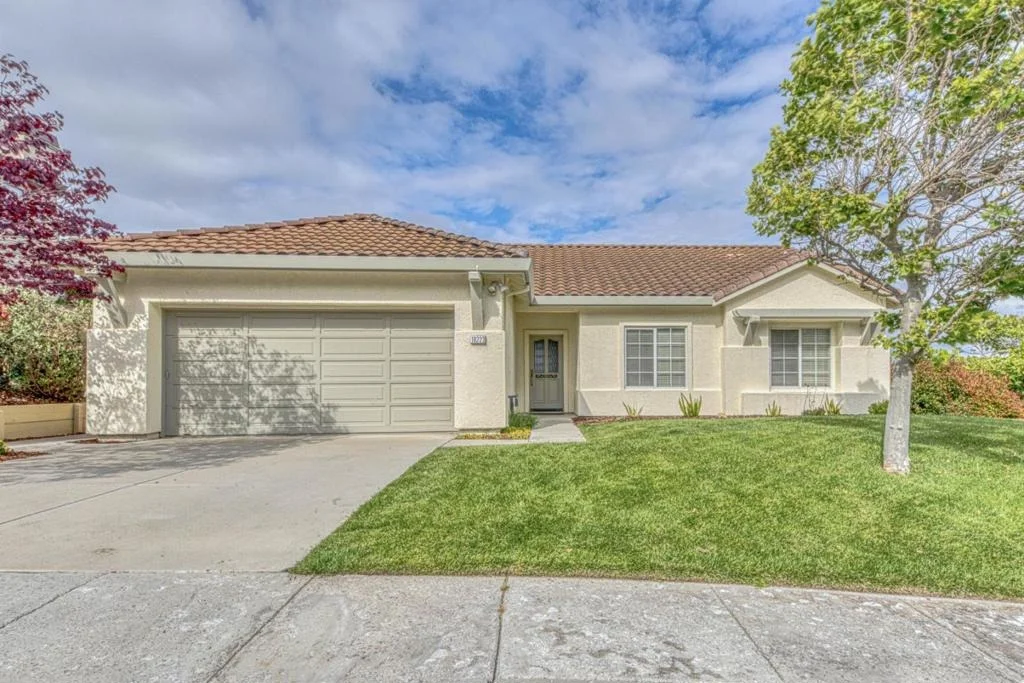 Photo of 18223 Viewcrest Lane
