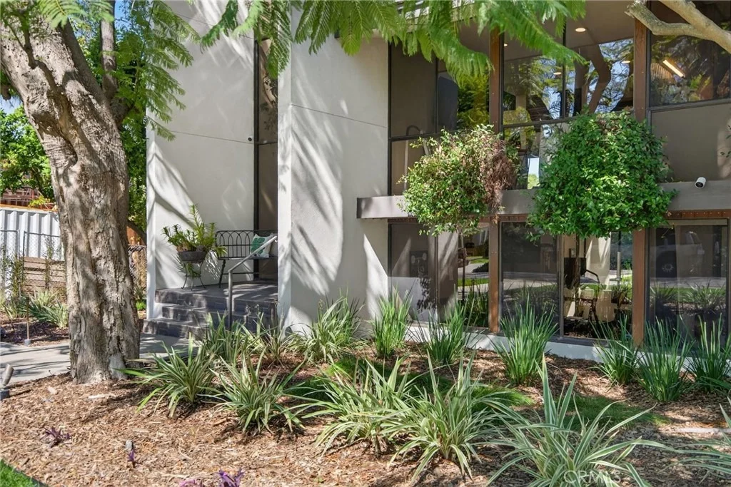 Photo of 2023 Arroyo Drive