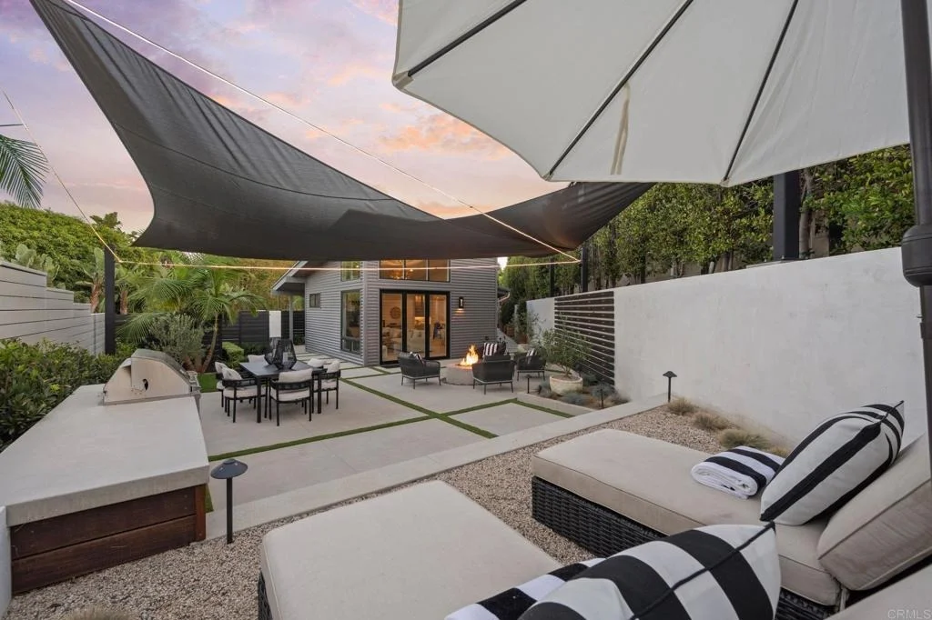 Photo of 141 W Leucadia Blvd