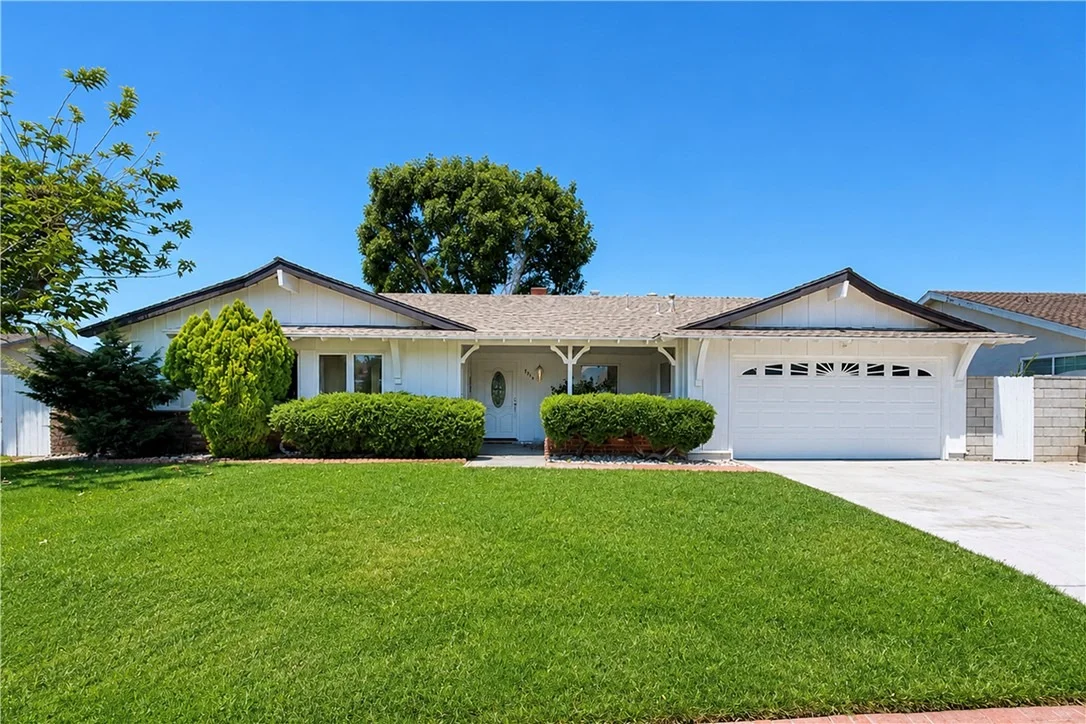 Photo of 3034 N Westhaven