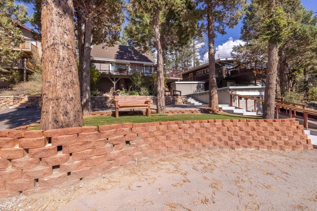 Photo of 42948 Moonridge Road