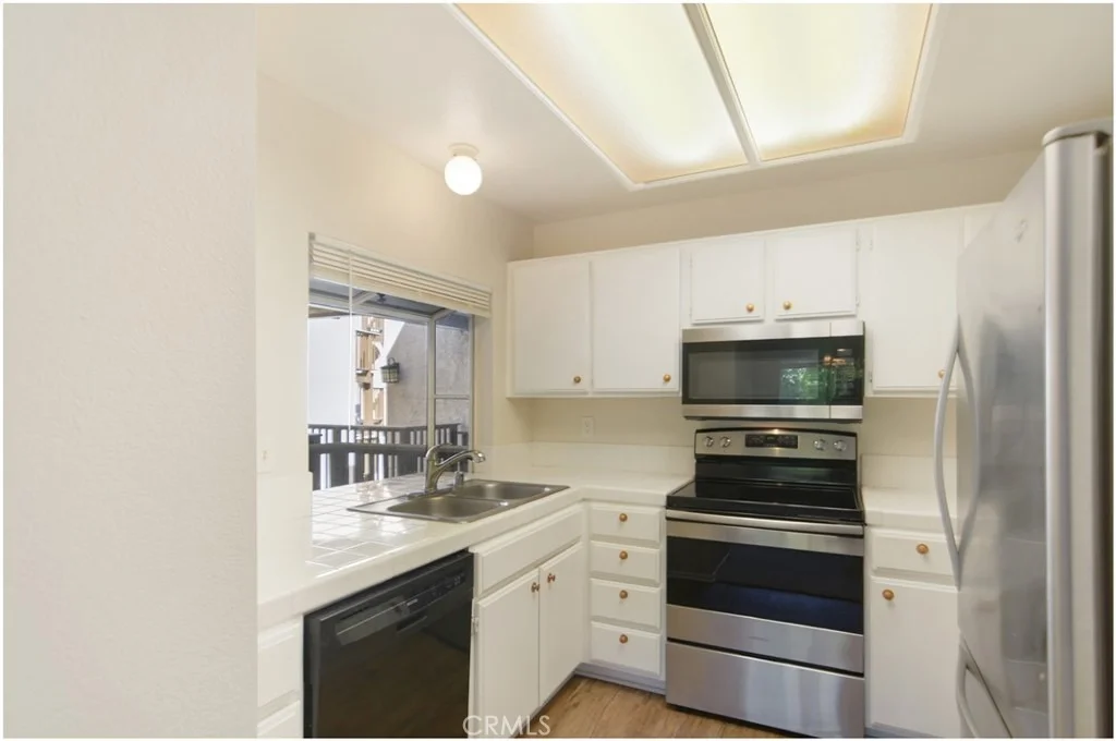 Photo of Unit E at 48 Corniche Dr.