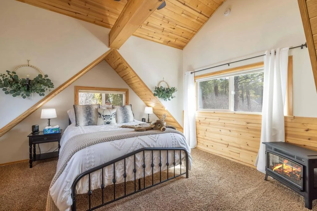 Photo of 42948 Moonridge Road