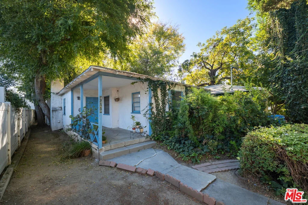 Photo of 4480 Colbath Avenue