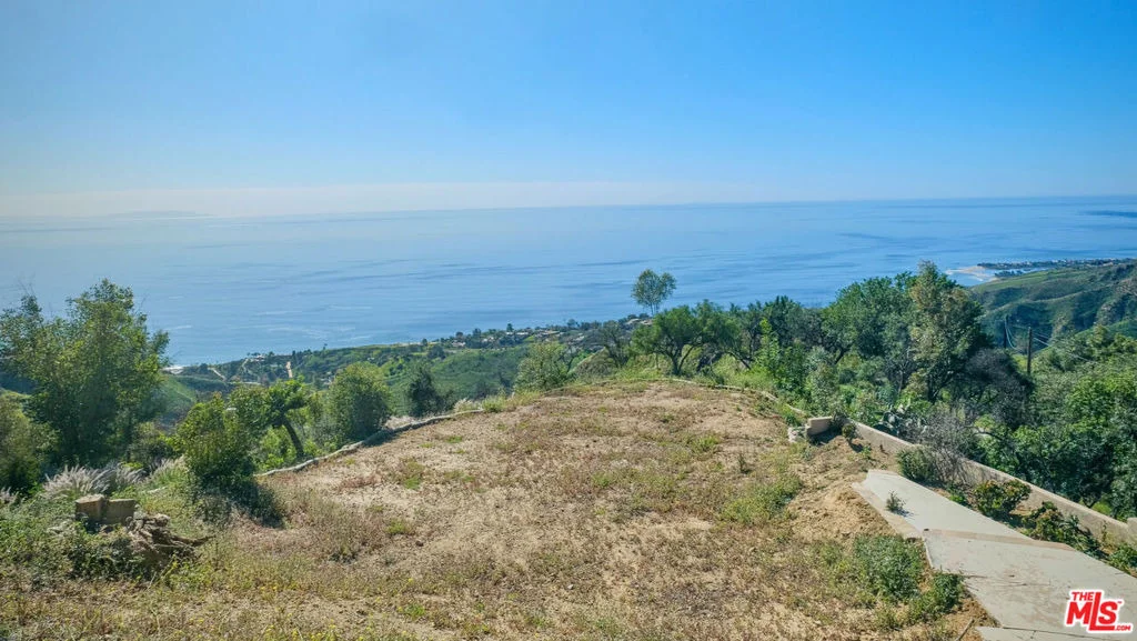 Photo of 2501 Rambla Pacifico