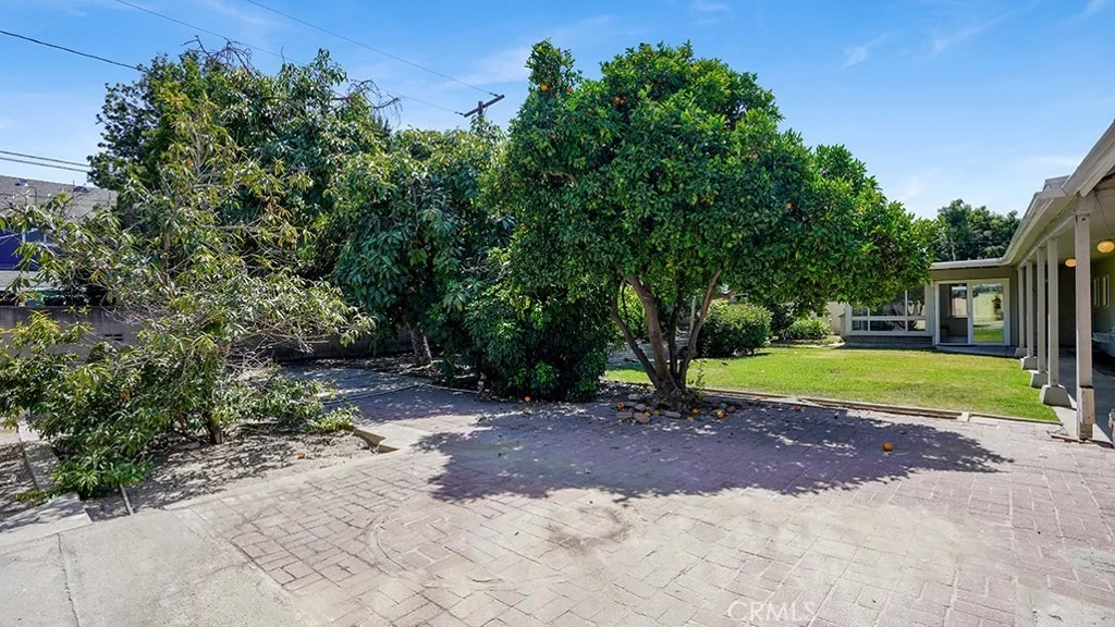 Photo of 1226 W North
