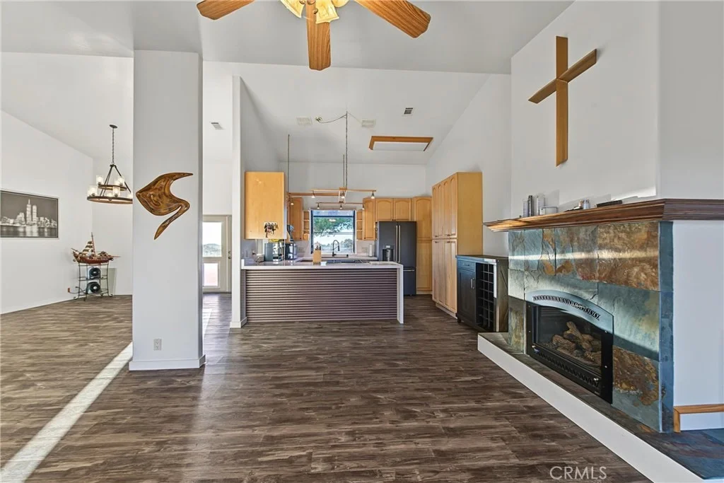 Photo of 37626 Cruces