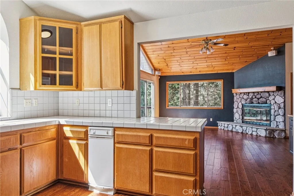 Photo of 25274 North Road