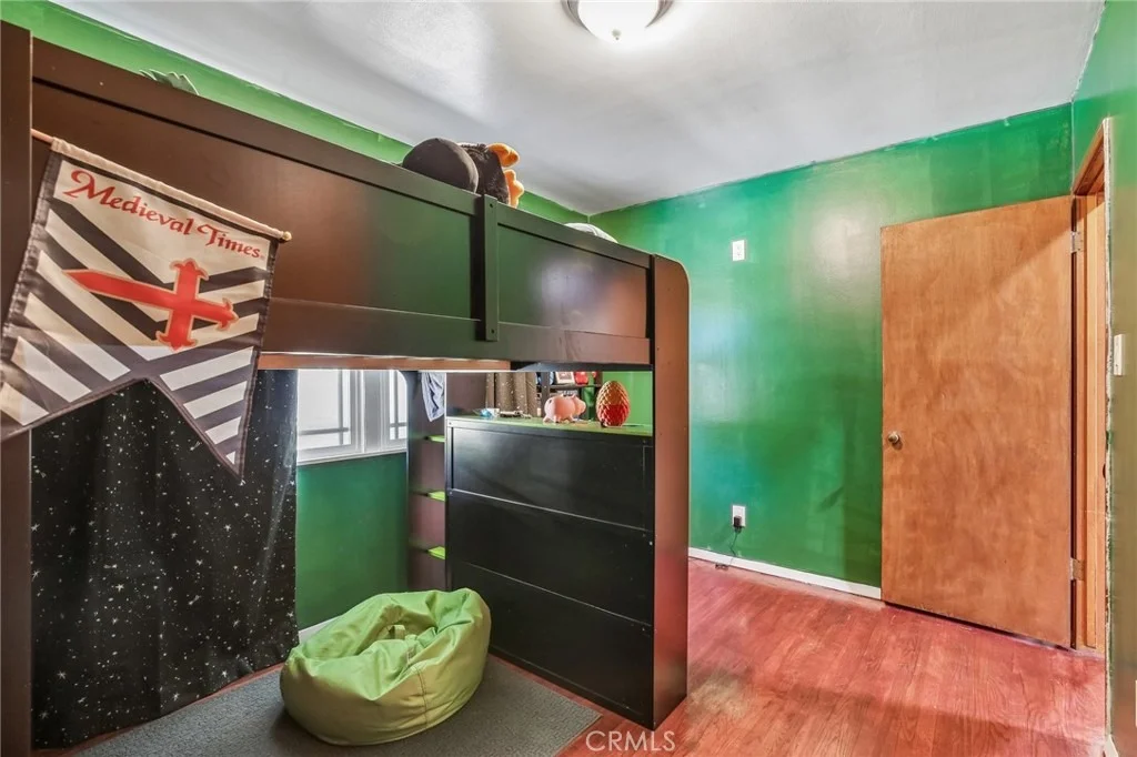 Photo of 8558 Park