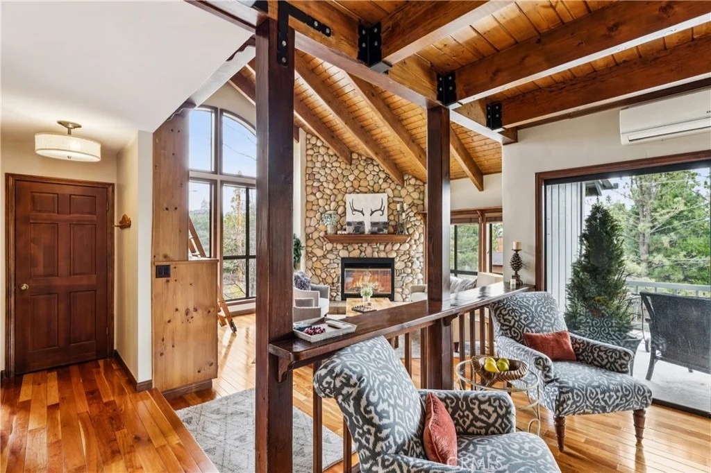 Photo of 892 Nadelhorn Drive
