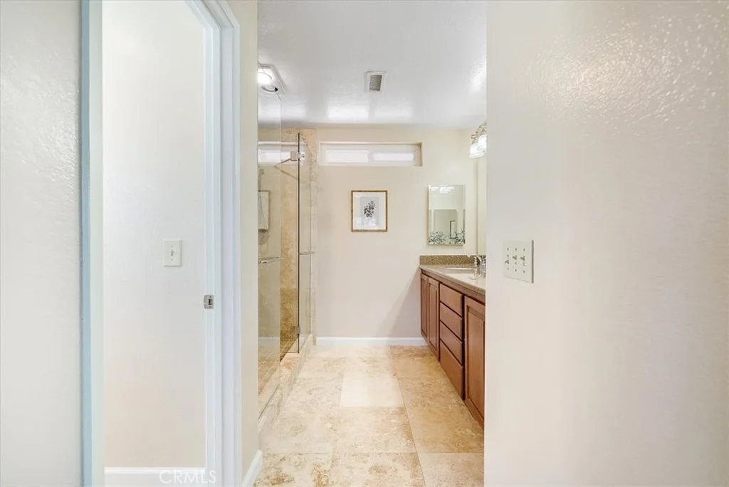 Photo of 9048 Meadowrun