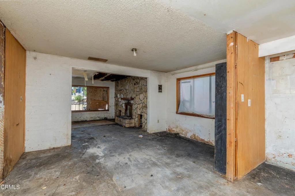 Photo of 3035 Lake Street