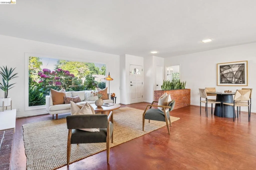 Photo of 201 Warwick Ave
