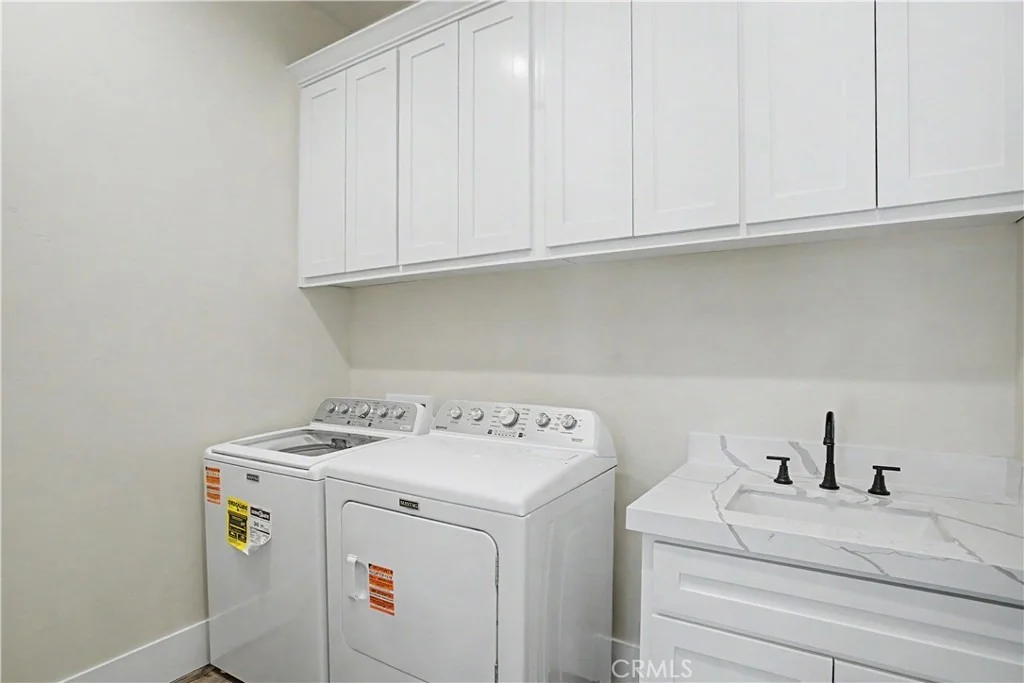 Photo of 3997 Skyview