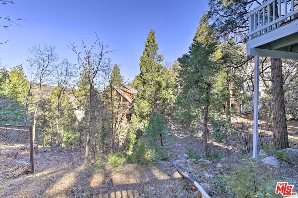 Photo of 888 Grass Valley Road