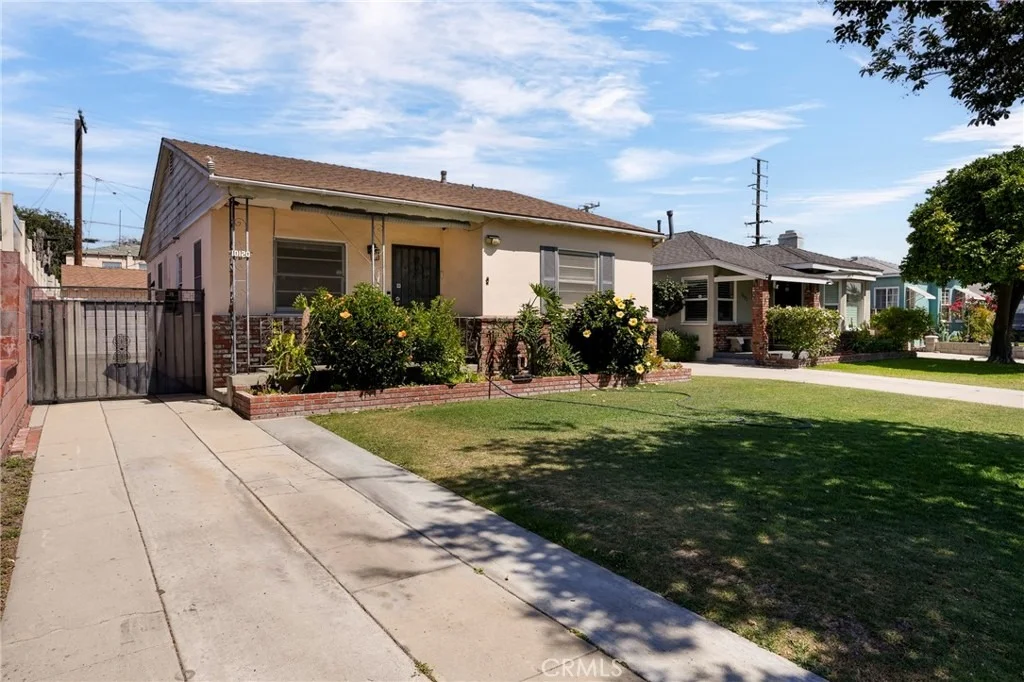 Photo of 10120 Hunt Avenue