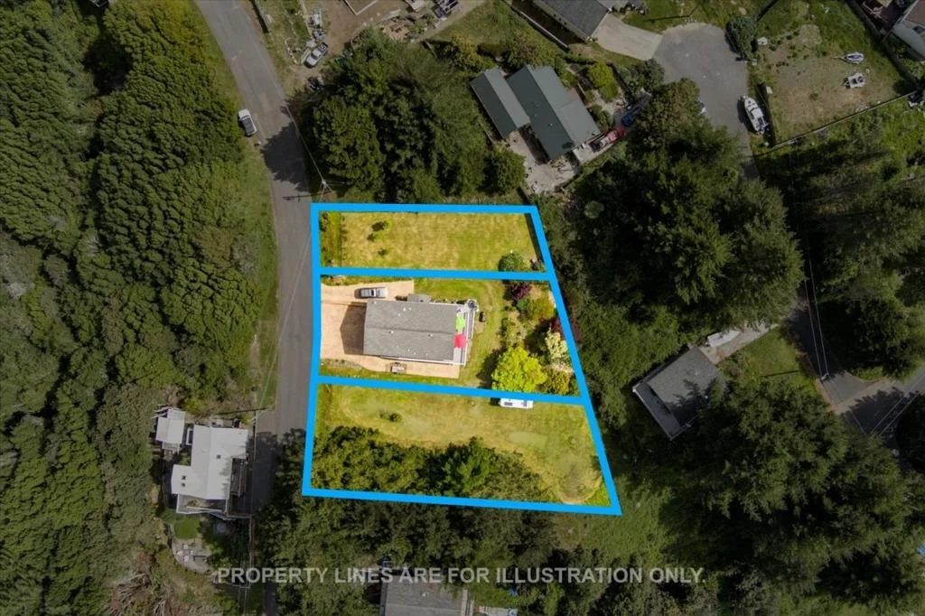 Photo of 520 Redwood Road