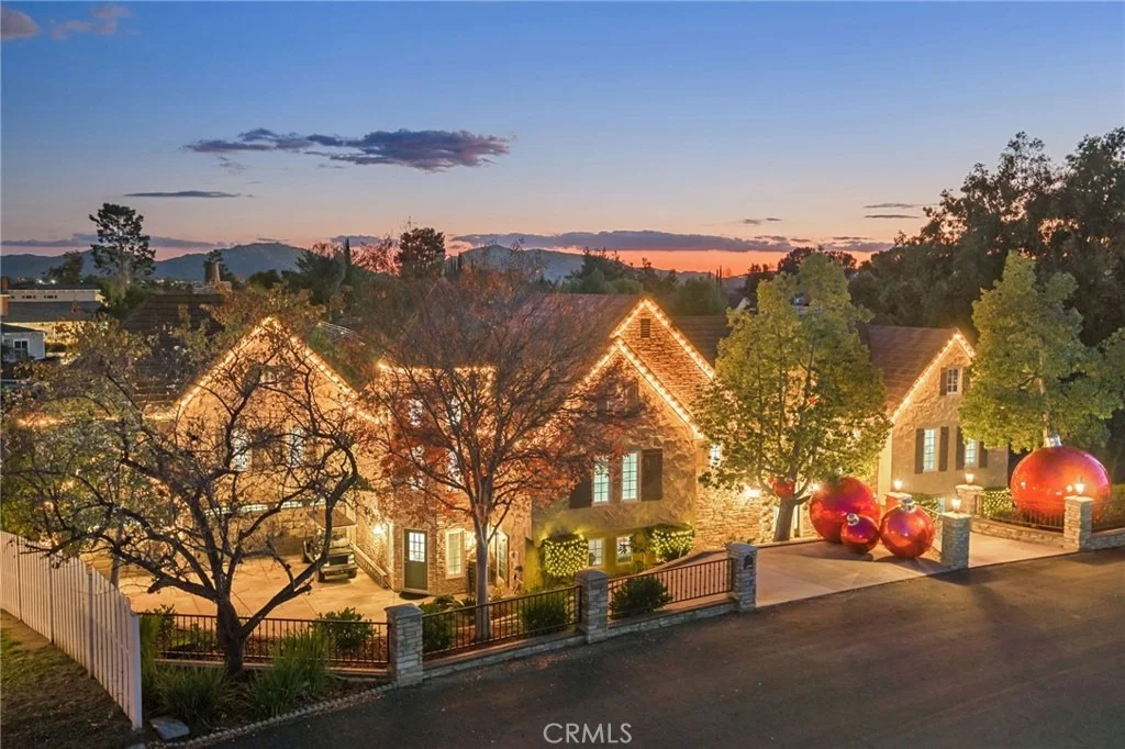 Photo of 40900 Via Los Altos