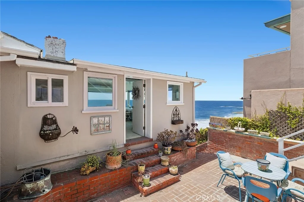 Photo of 1665 Viking Road