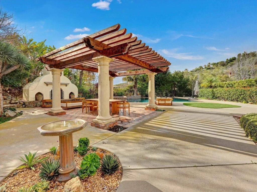 Photo of 17839 La Amapola