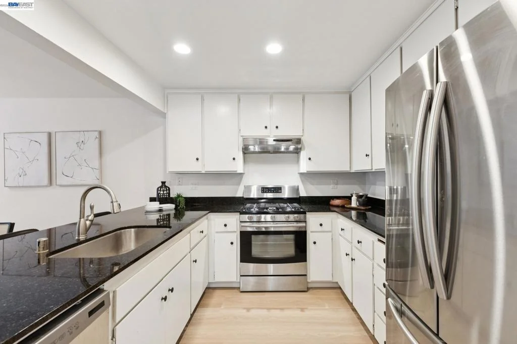 Photo of 402 Vineyard Pl