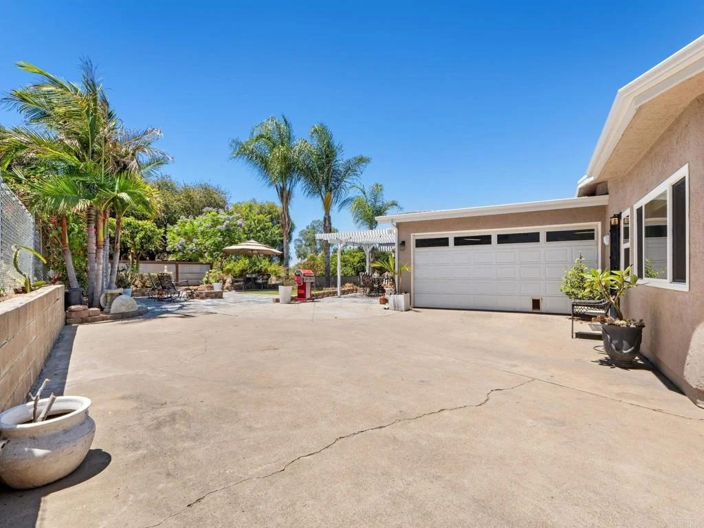 Photo of 7921 Cinnabar Drive