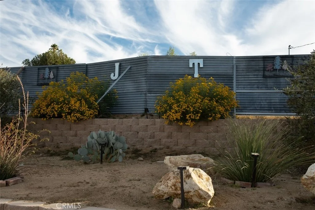 Photo of 60205 Latham Trl