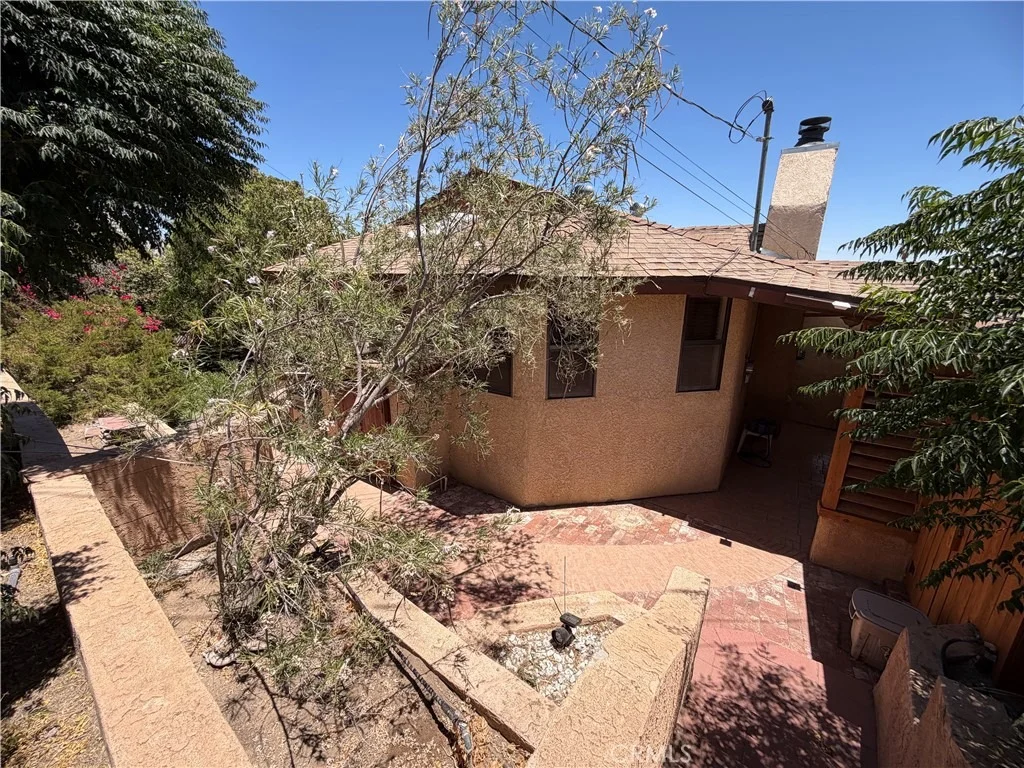 Photo of 650 Yucca Avenue