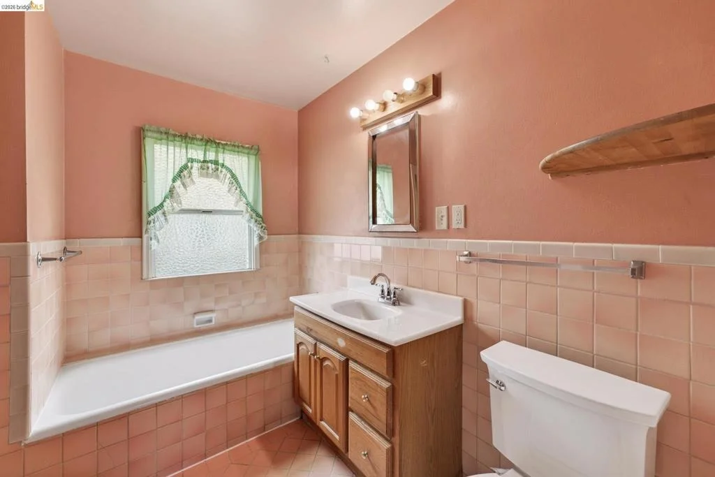 Photo of 8115 Iris St