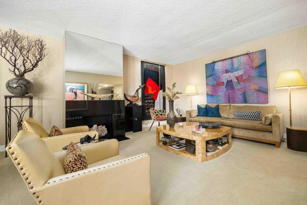 Photo of Unit 607 at 899 Island Drive