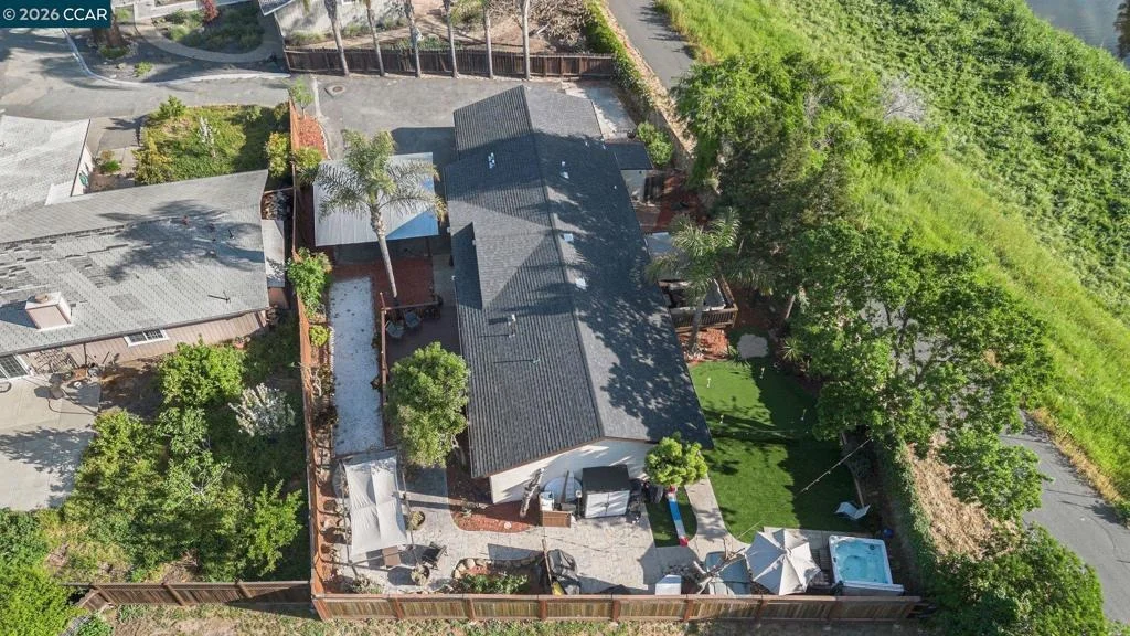 Photo of 2035 Sherman Dr