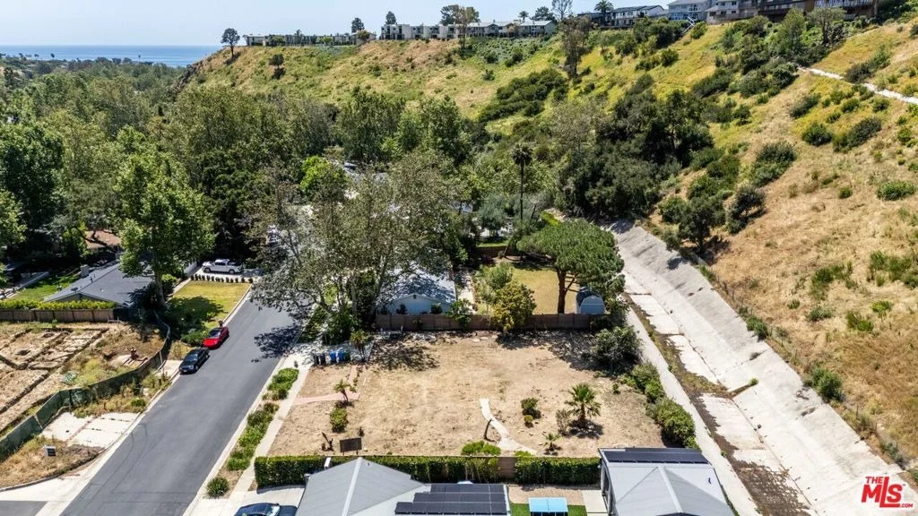 Photo of 6035 Paseo Canyon Drive