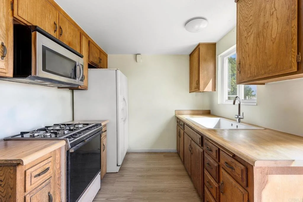 Photo of 643 Hillward St.