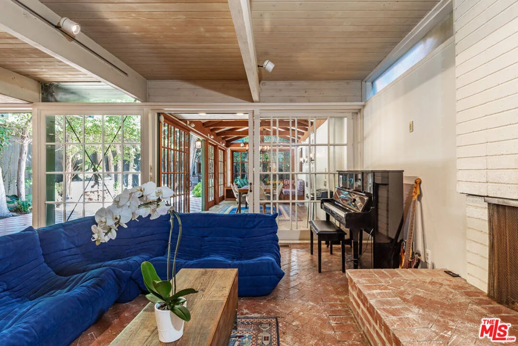 Photo of 23441 Malibu Colony Road