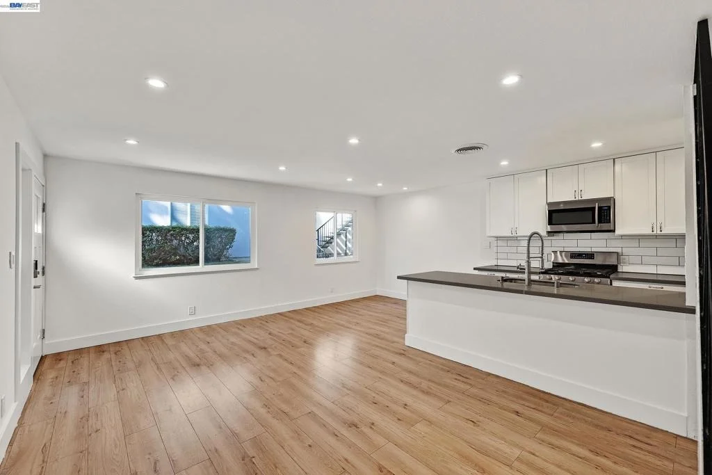Photo of Unit 2 at 8104 Ensenada
