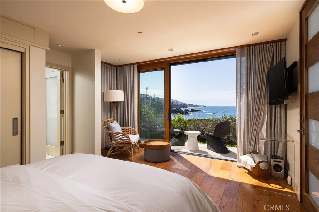 Photo of 1901 Ocean Way