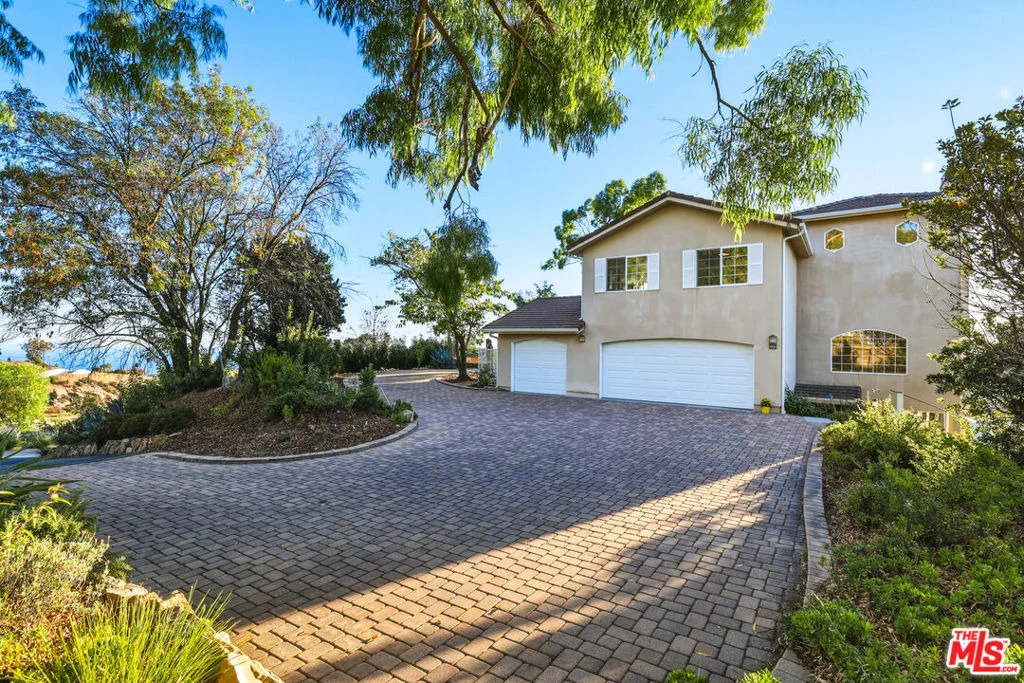 Photo of 229 Lorine Lane