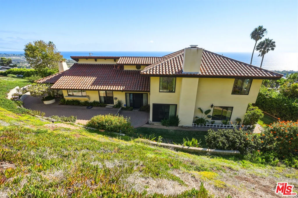 Photo of 5461 Horizon Drive