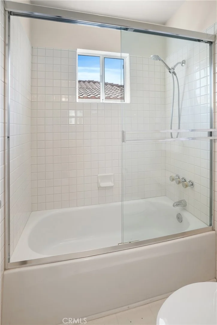 Photo of 3007 Vina Vial