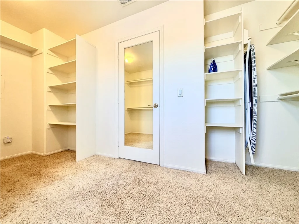 Photo of 335 Plaza Toluca