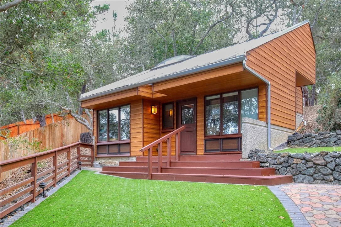Photo of 1021 Hillcrest