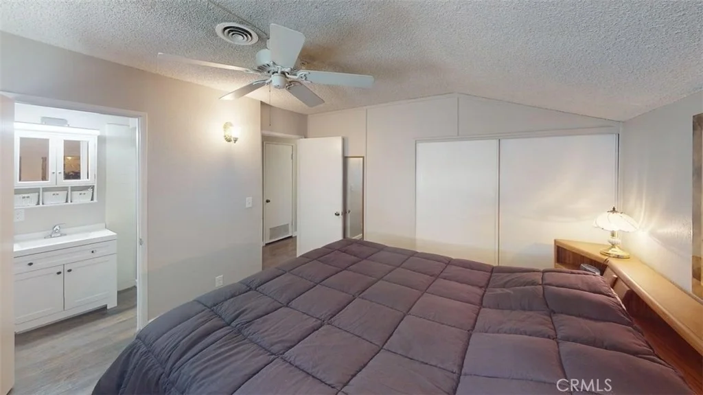 Photo of 10820 Hamden