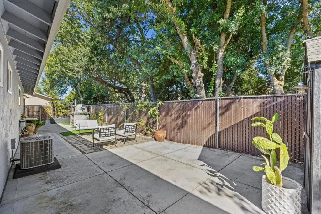 Photo of 105 Ridgerock Drive