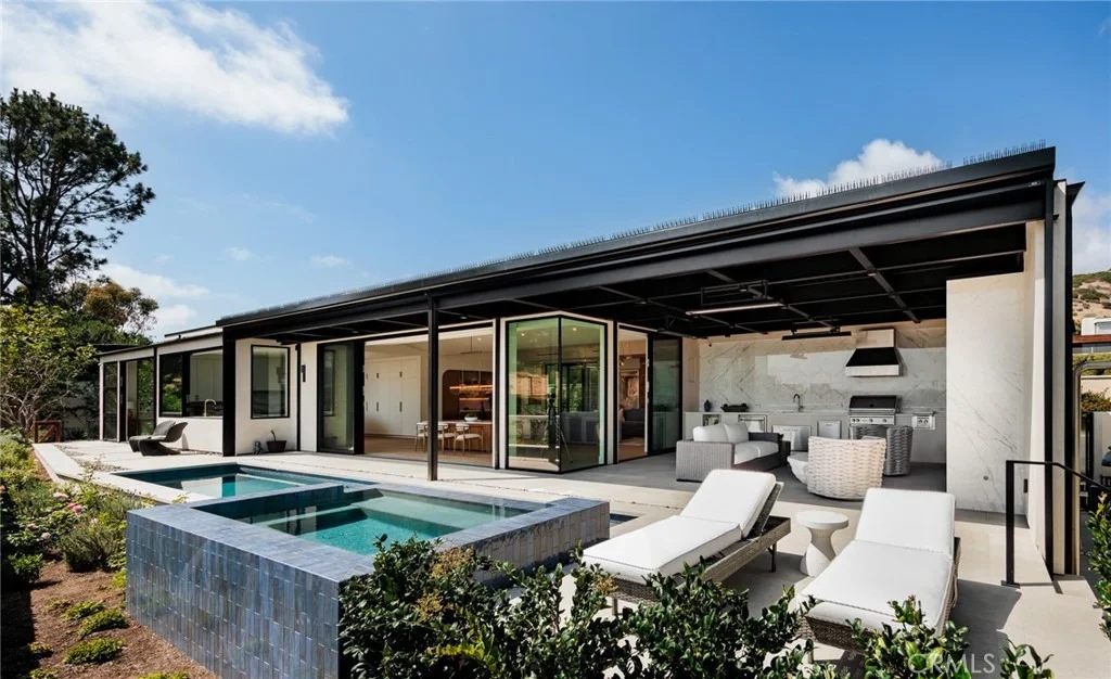 Photo of 2595 Altamar