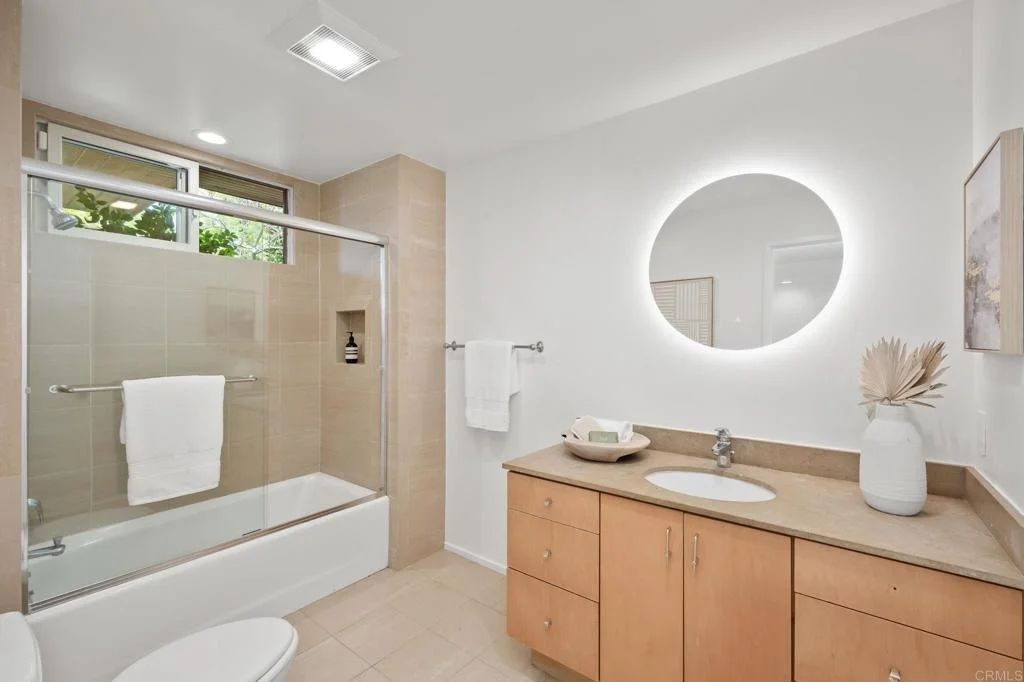 Photo of 280 Torrey Pines Terrace