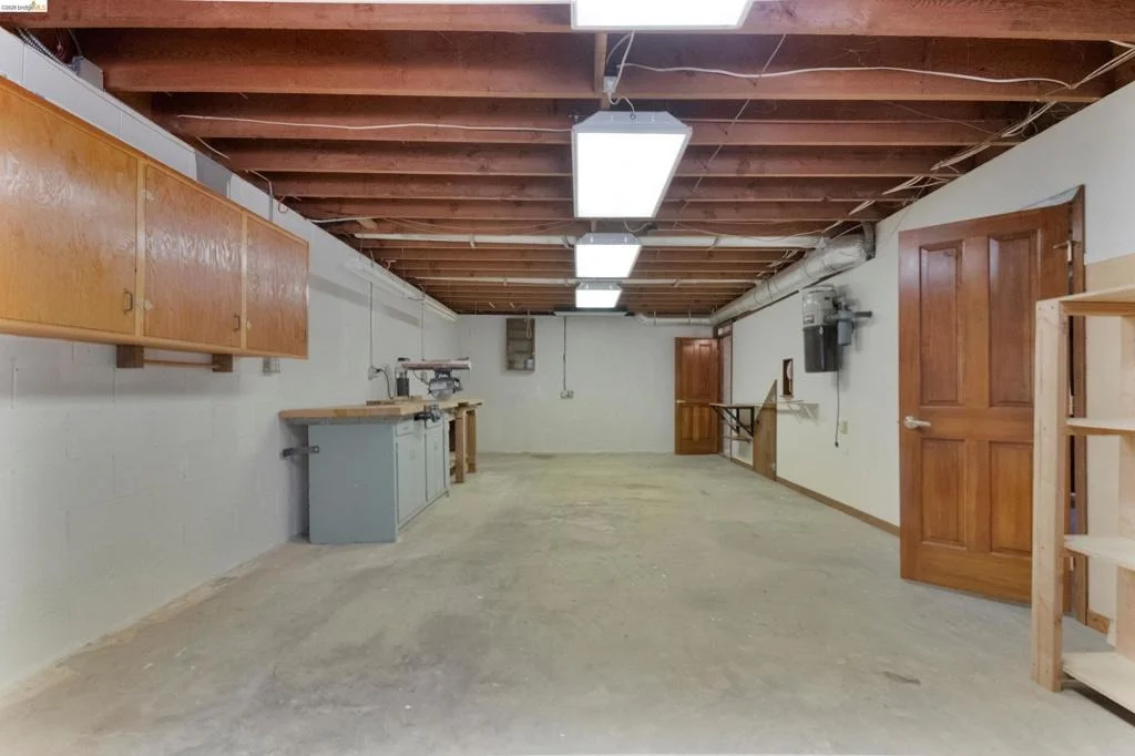 Photo of 20425 Brook Dr.