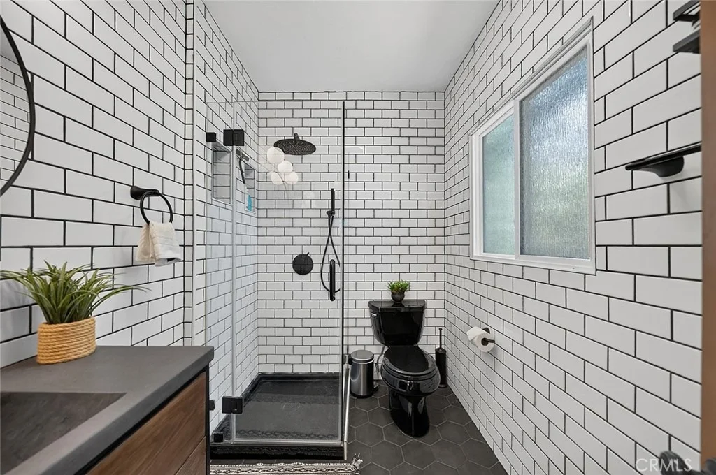 Photo of 523 Olive