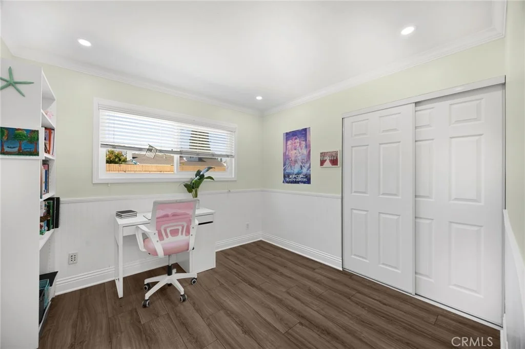 Photo of 1545 La Salle Circle