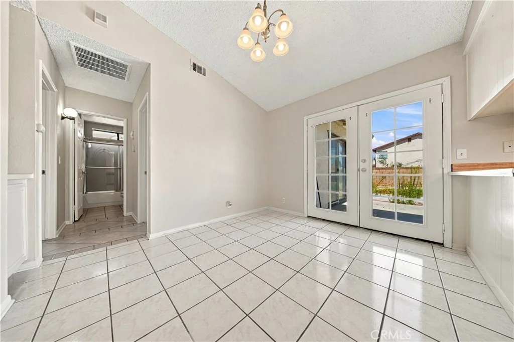 Photo of 2533 Topaz