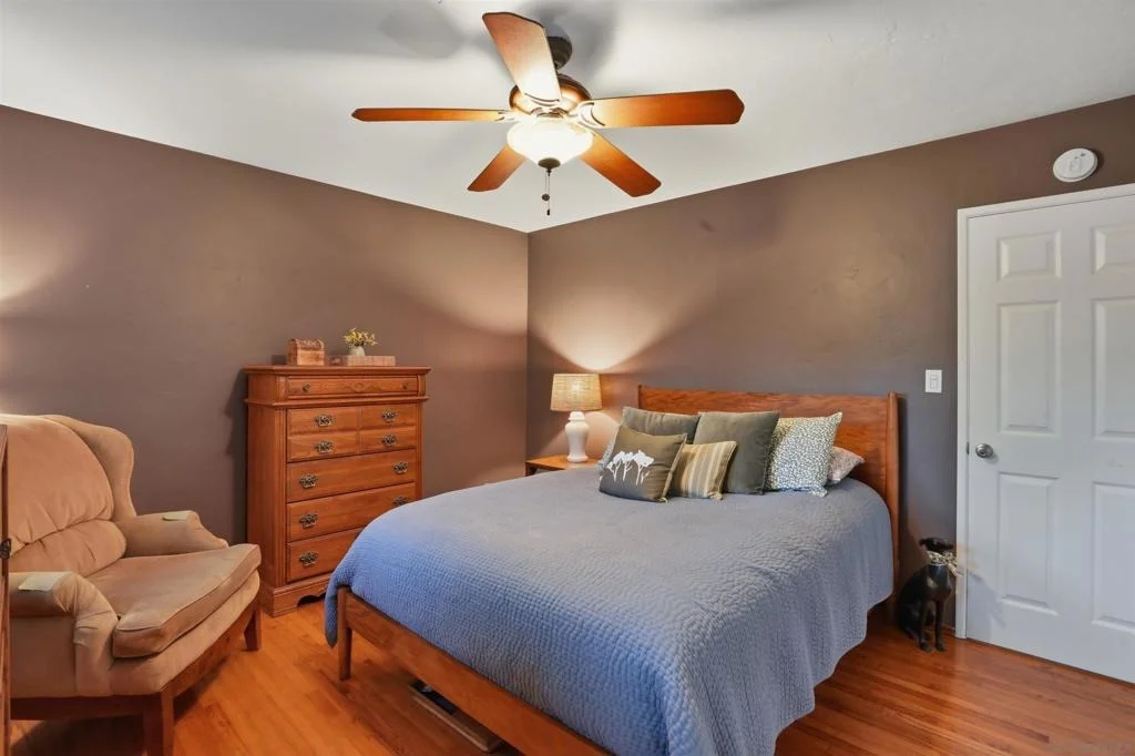 Photo of 5641 Genoa